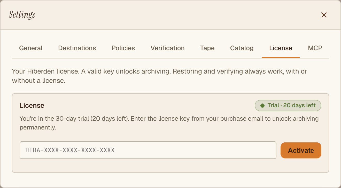 Hiberden License settings showing the 30-day trial with days remaining and a field to enter a license key.